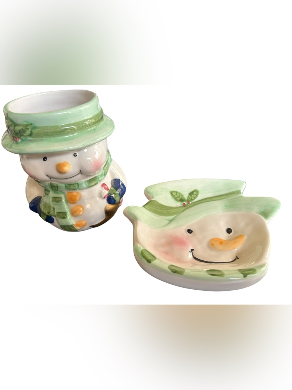 Holiday Snowman Ceramic Toothbrush Holder and Soap Dish Set in Light Green